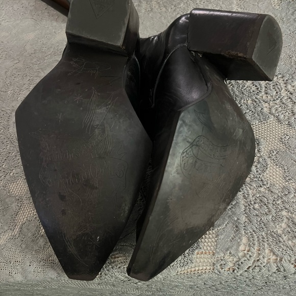 John Fluevog Surrealist Pizza - Picture 3 of 5